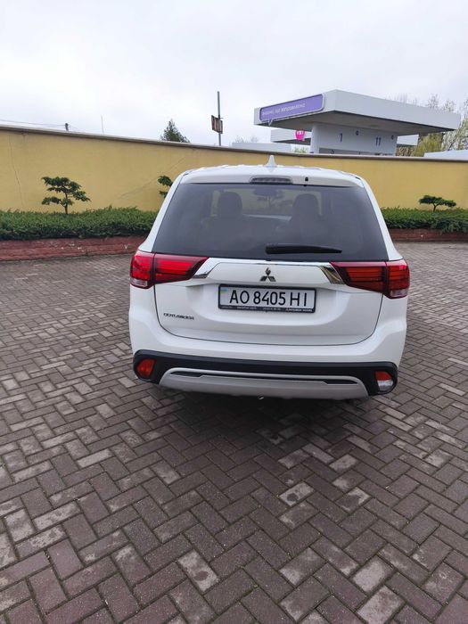 Mitsubishi Outlander 2022