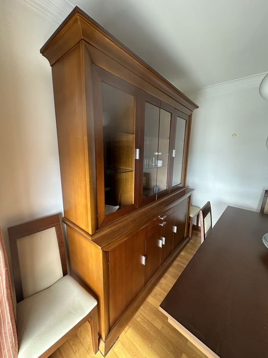 Móvel / Ceiataleira / Vitrines Cerejeira (madeira maciça)