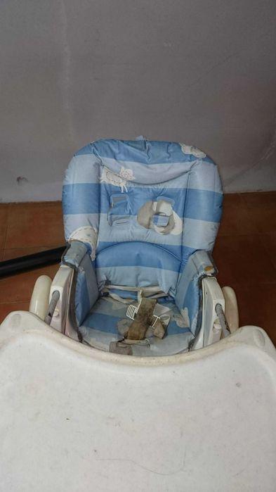 cadeira para bebe comer a mesa