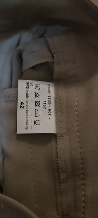 Spodnie damskie wizytowe/eleganckie używane Gerry Weber 42