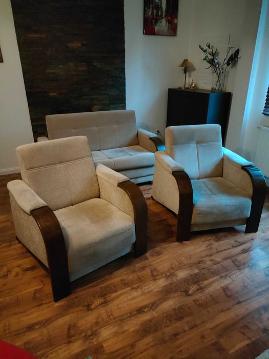 Sprzedam komplet wypoczynkowy: sofa + 2 fotele.