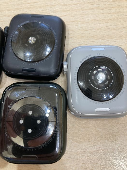 Продам apple watch 10 45m se1 40m 9 45m 6 40m se2 44m 7 45m se2 44m