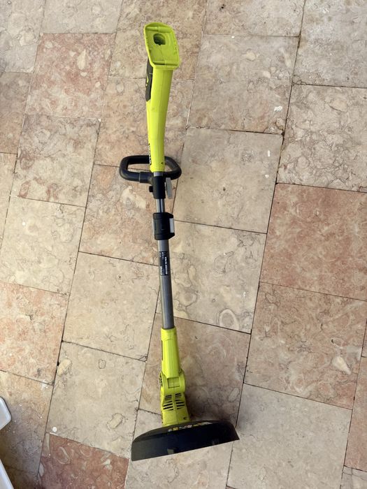 Aparador Ryobi  OLT 1932 (sem bateria)