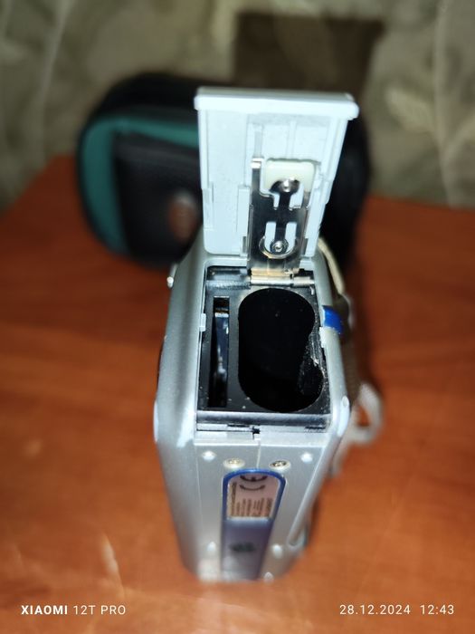 Продам JENOPTIK JD 4100 Zoom Camera