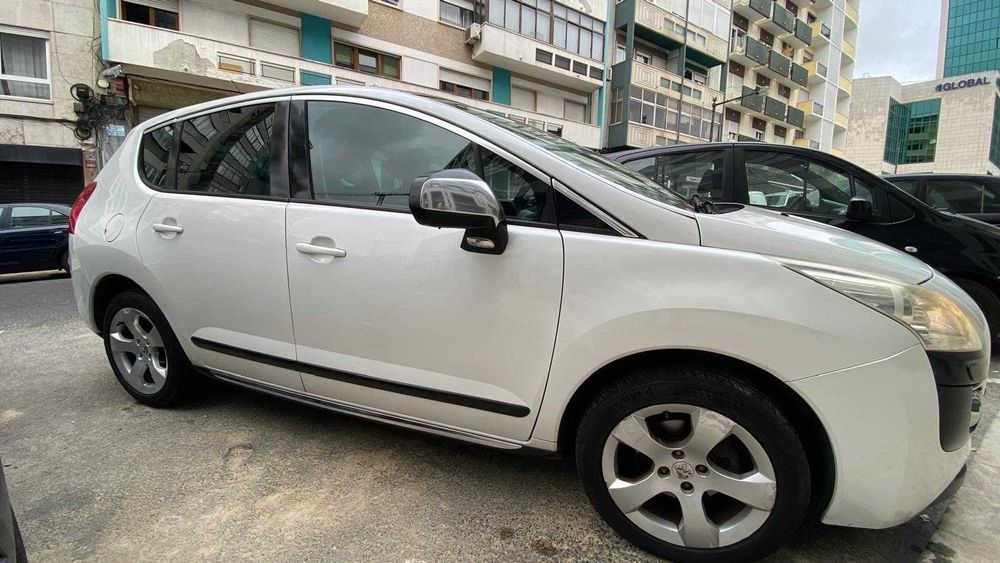 Peugeot 3008 1.6 HDi Executive CMP6