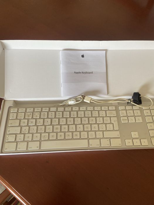 Used Apple Keyboard, for Parts64752396684034120