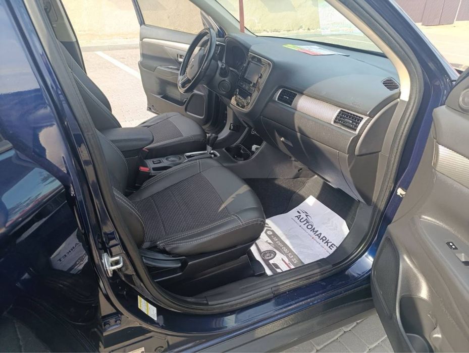 Продаю Mitsubishi Outlander Se 2013