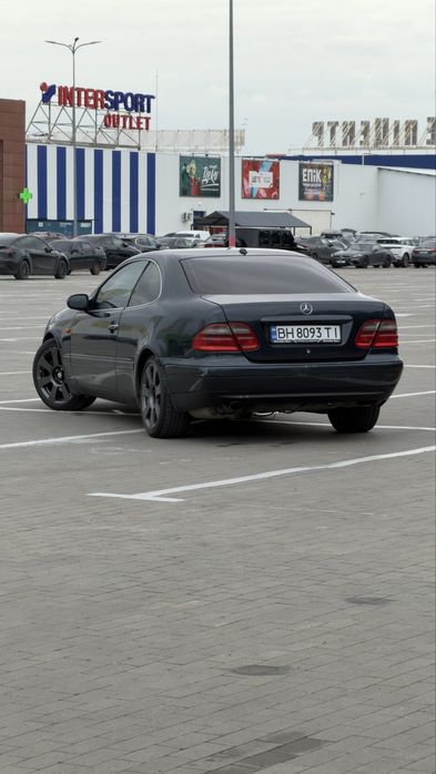 Mercedes-Benz CLK 320 Автомат 3.2 газ бенз