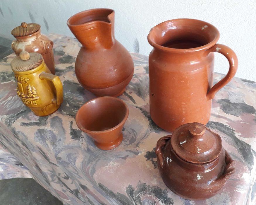 Conjunto de Jarros em barro