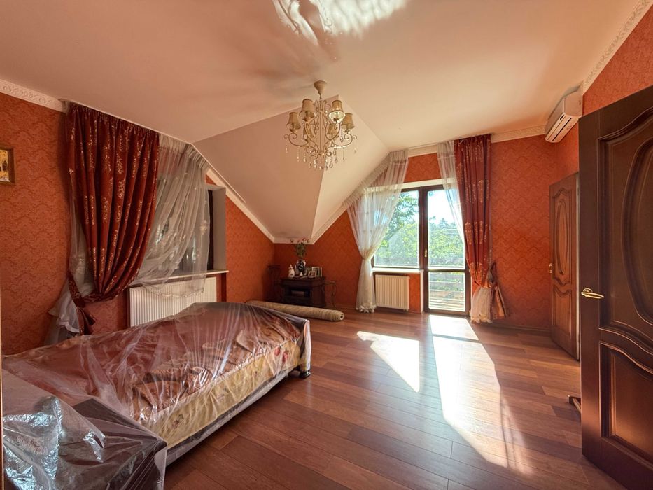 Оренда будинку 264 м2, с. Крюківщина, вул. Чумацька,5