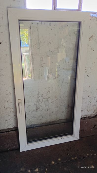 Skrzydło okienne 67,5 x 132,5, bez ramy