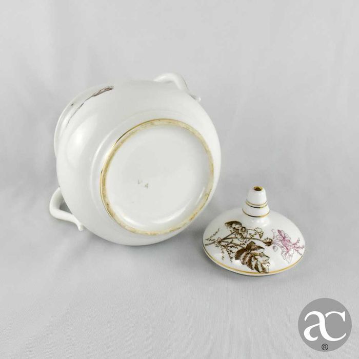 Açucareiro em porcelana Vista Alegre, finais do séc. XIX