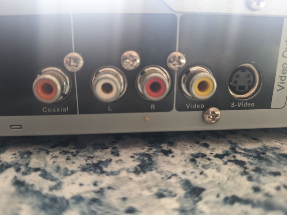 DVD програвач Mustek V56SM-2E