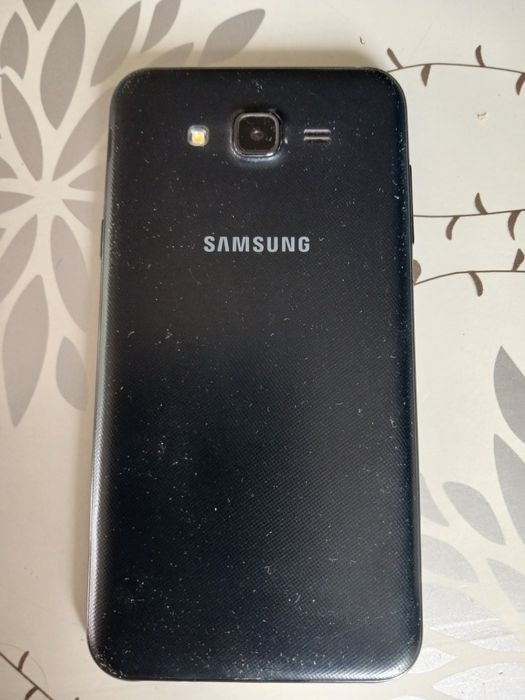 Samsung Galaxy J7 Neo