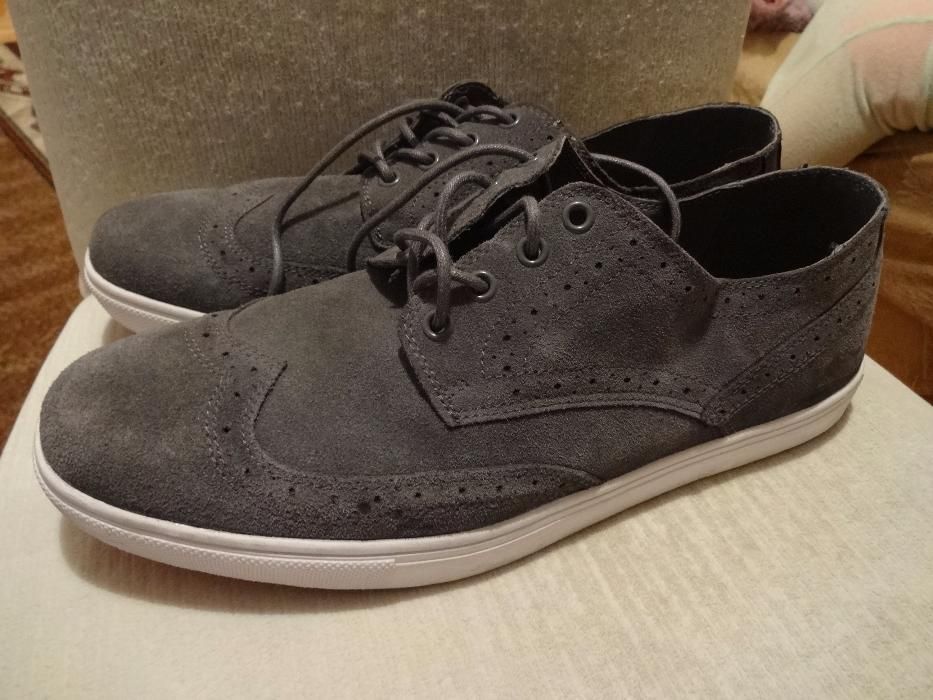FRONT London model Capri - NOWE buty zamszowe z Wlk. Brt., rozm. 46
