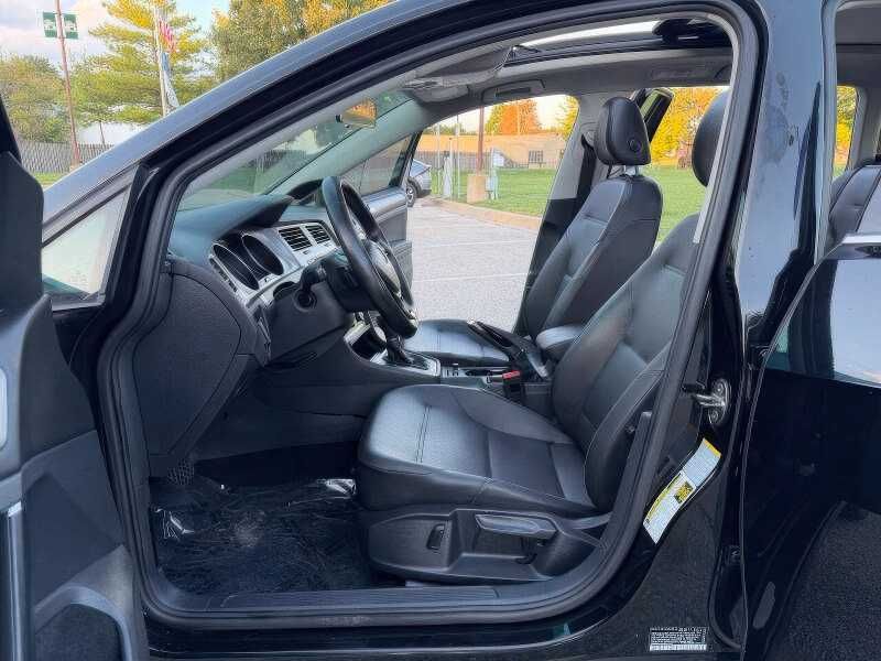 2015 Volkswagen Golf SportWagen TDI SE