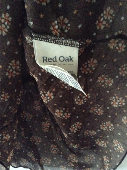 Blusa flores castanha RED OAK