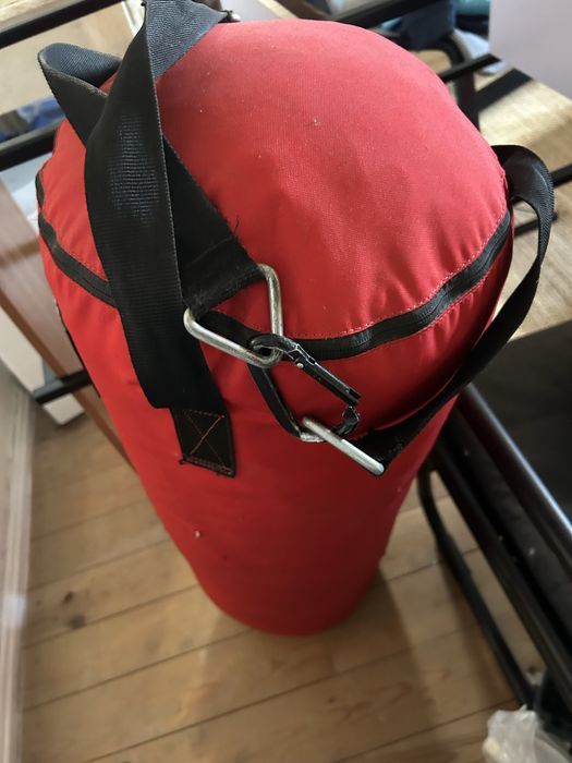 Saco de boxe em boas condicões