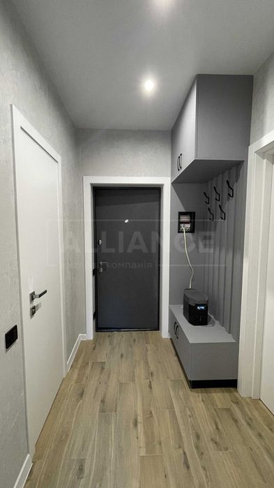 1 км квартира з меблями та технікою в хорошому ЖК в ЕКО-зоні