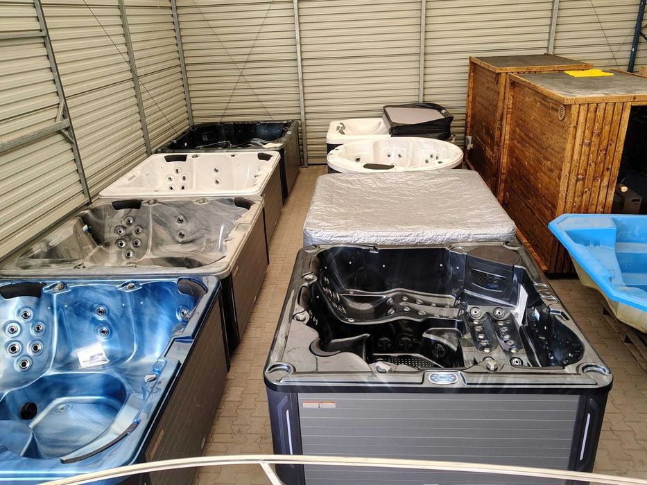 Jacuzzi ogrodowe SPA Balboa 220x220 cm Akryl. Kompletne pokrywa schody