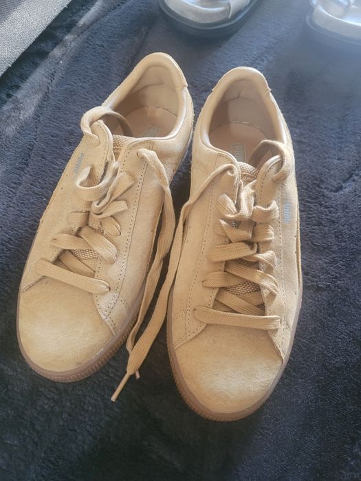 Buty firmy Puma, zolte