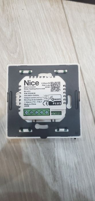 Sterowniki Nice Warm-Control Z-Wave (4 szt.) + Siłownik Salus GRATIS