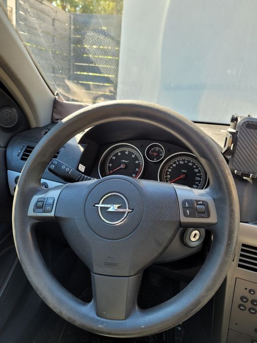 Opel Astra H Kombi 1.8 125 KM + LPG  | 216 tys. km