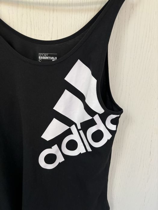 Cxarna sportowa koszulka adidas