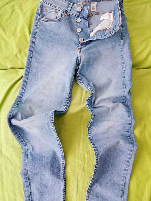 SKINNY ANKLE. Spodnie jeansowe damskie.