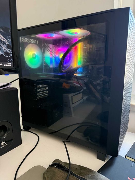 PC Gaming AMD Ryzen 7 + RX 7800 XT 16GB
