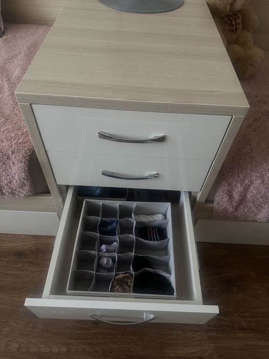 Ліжко 90*200 в дитячу кімнату 2 шт з тумбою