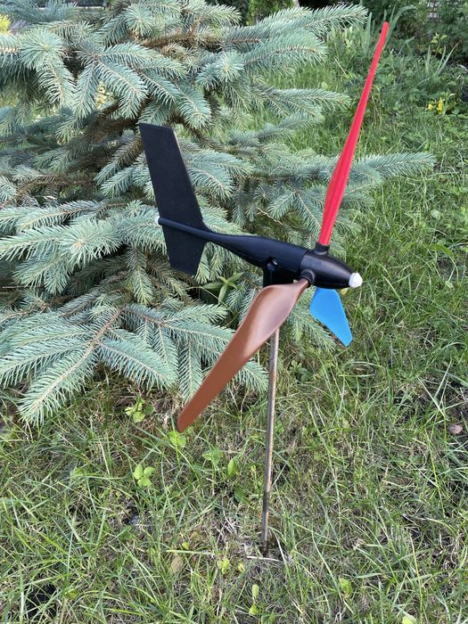 Декоративний вітряк. Садовий вітрячок. DIY