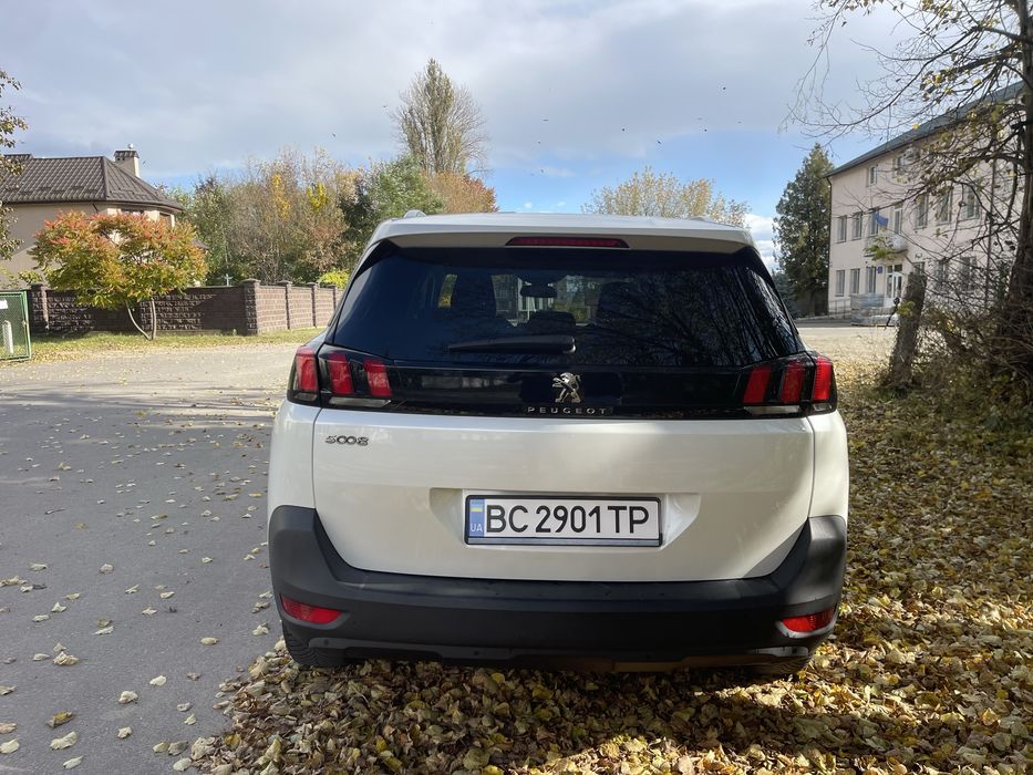 Peugeot 5008 (2020)