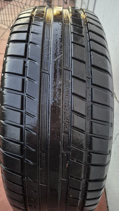 1 pneu marca Kormoram (195/55 R16 87V)como novo.