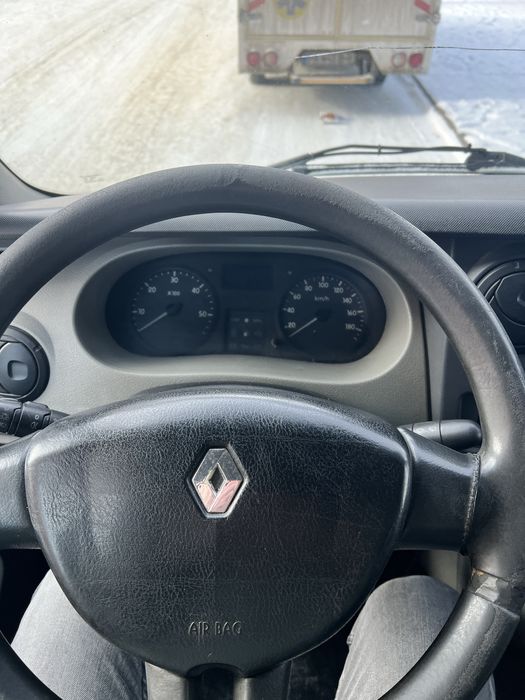 Продам авто рено мастер2 2005г.