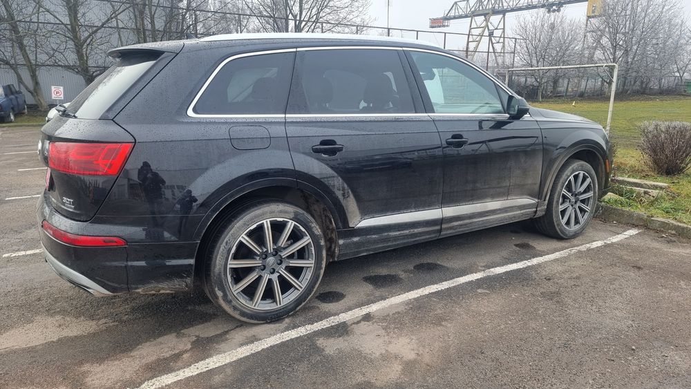Aydi Q7 3.0 бензин