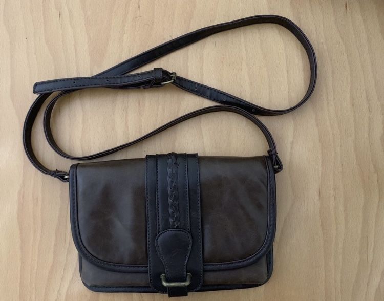 Clutch missangas com brilhantes/Clutch castanha