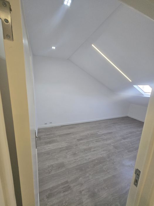 Arrendo apartamento T3 no Feijo