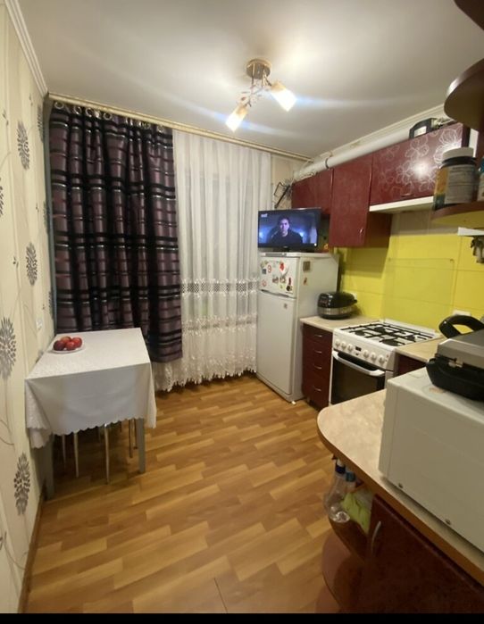 Продаж гарної 3 кв з автономним опаленням р-н Вишенька Топ локація.