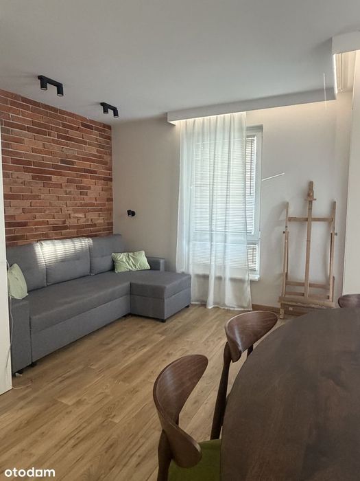 Wynajem mieszkania z balkonem w bloku  oś Poziomkowe