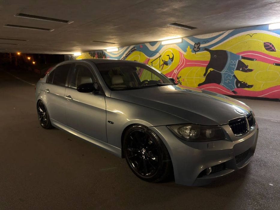 BMW Seria 3 BMW E90 330i M-Pakiet 258KM