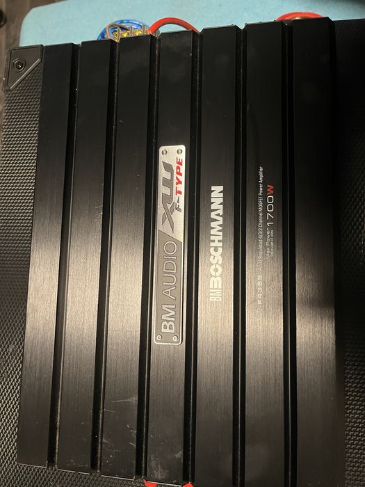 Саббуфер в авто 7200