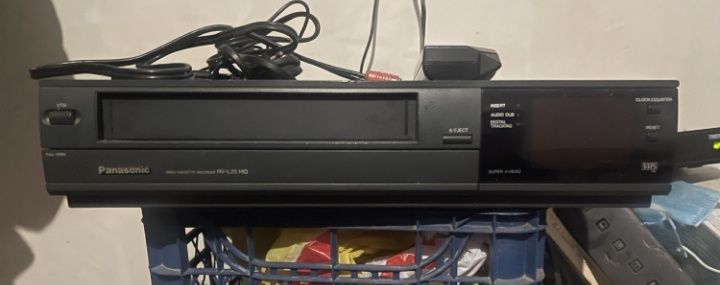 Видеомагнитофон panasonic