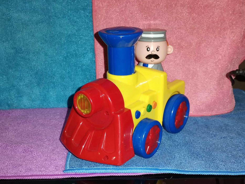 BRINQUEDO Navystar Musical Train With Light