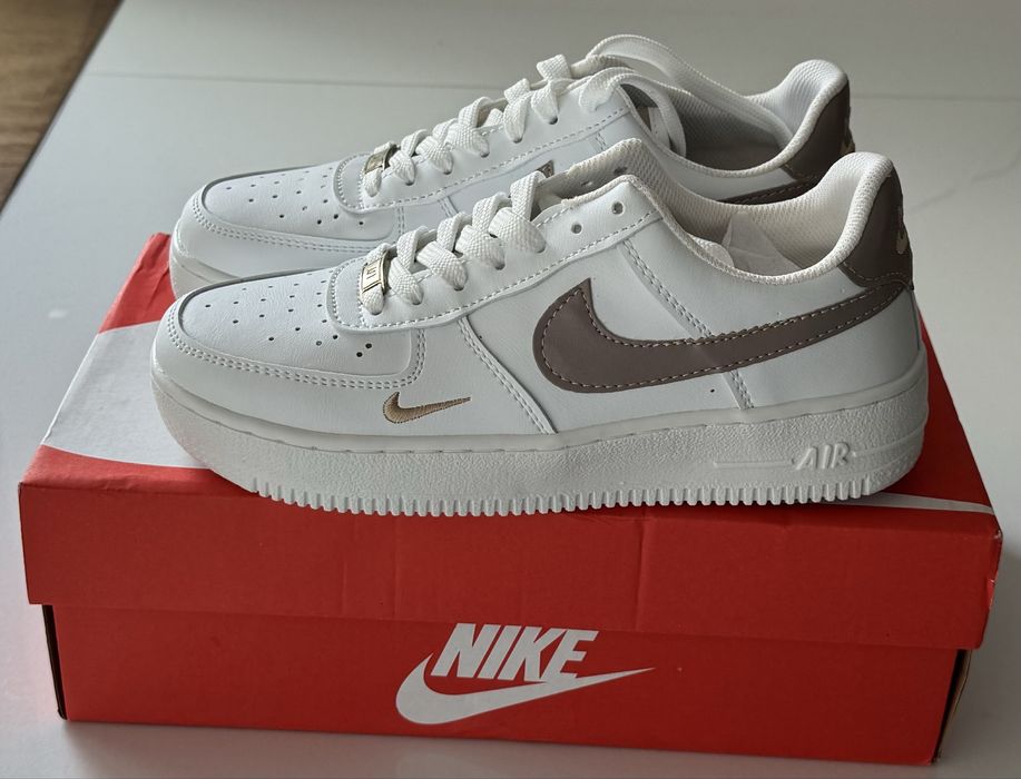 Pague 1, leve 2! Sapatilhas tam. 38 oferta do 2o par