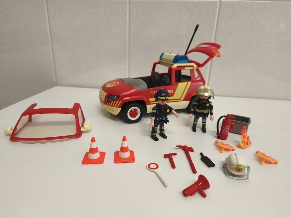 PLAYMOBIL 5364-  Carro Bombeiros + 2 FIGURAS + ACESSÓRIOS