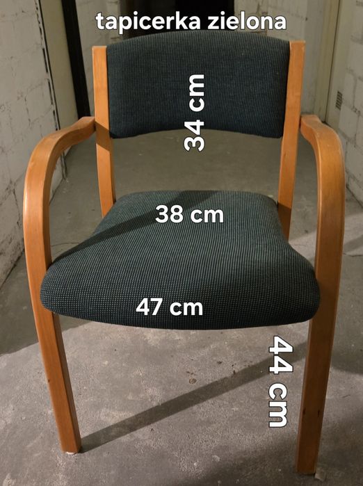 Fotelik drewniany, tapicerowany.