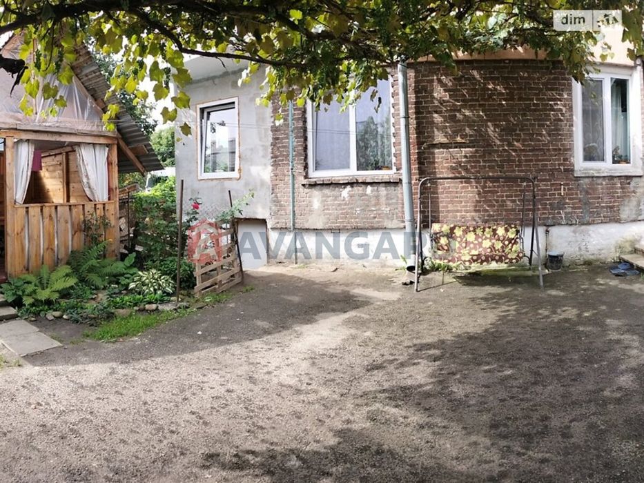 Продається будинок з ділянкою для відпочинку