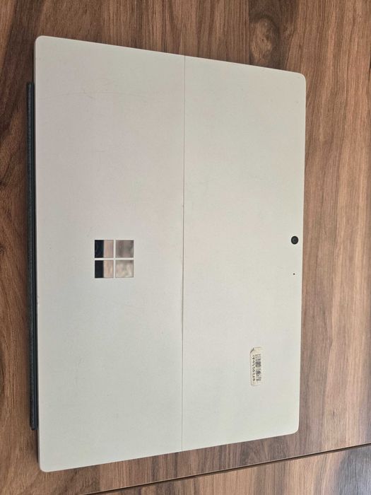 Microsoft Surface Pro 7 I5 8GB RAM c/teclado