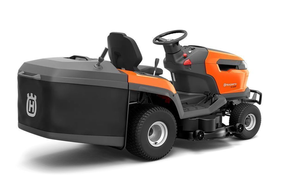 Traktor ogrodowy Husqvarna TC 220T – 108 cm, hydrostat, kosz, tempomat, silnik 708 cm³ Raty 0%